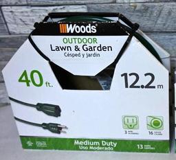 Woods 40' Medium Duty Extension Cord