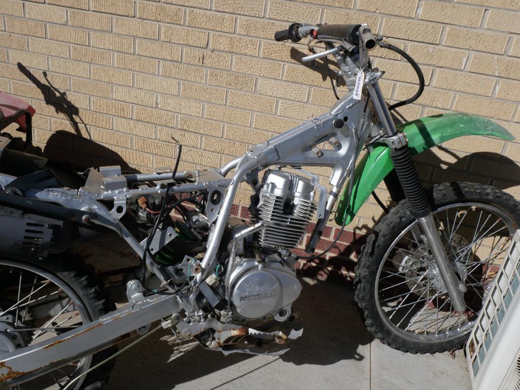 2006 Dirt Bike with Pantera Motor