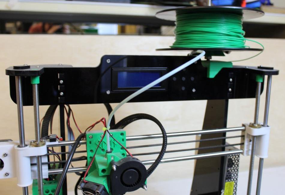 3-D Printer with 4 Spools of Filament