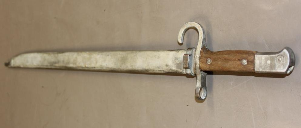 WWII Arisaka Type 30 Bayonet in Scabbard