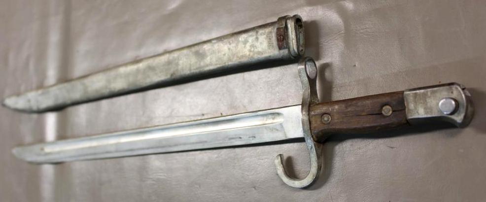 WWII Arisaka Type 30 Bayonet in Scabbard