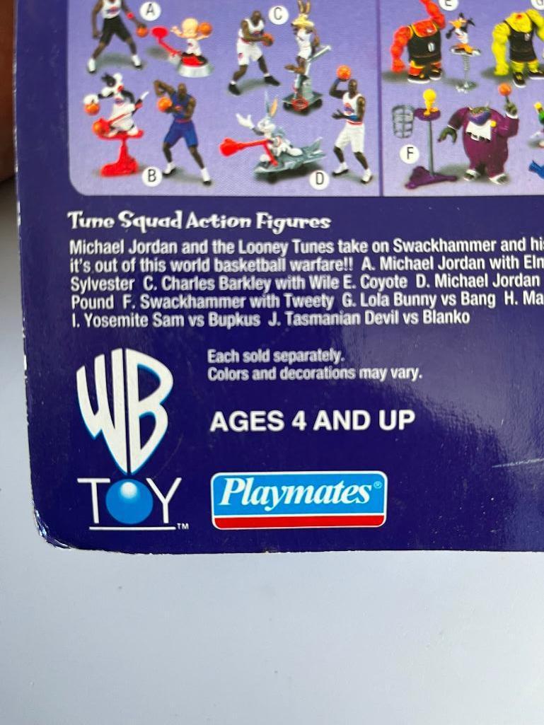 Warner Brothers 1996 Micheal Jordan and Sylvester Space Jam Action Figures