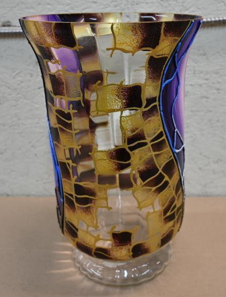 Victoria Bella 16x9" Vase