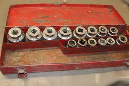 14 Large Sockets in Toolbox
