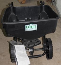 Expert Gardener Standard Spreader, New