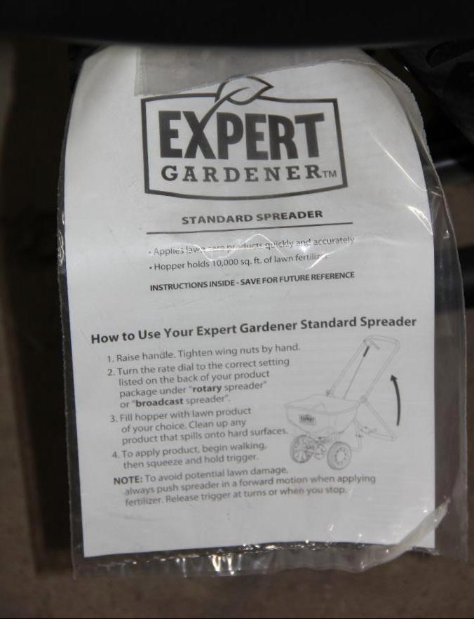 Expert Gardener Standard Spreader, New