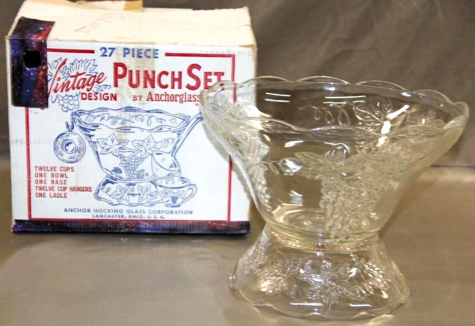 Anchor Glass Partial Punch Set in Original Box