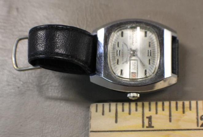 Great Looking Bolivia Electronic 25 Day Man's Watch