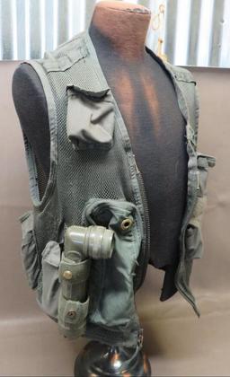 US Military Pilots Survival Vest with Contents