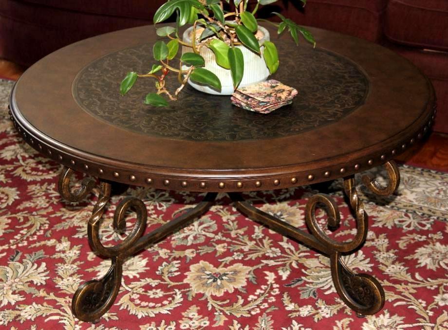 Round Coffee Table with Metal Base