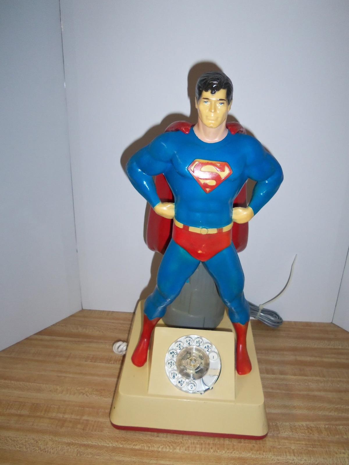 "SUPERMAN ' DESK PHONE