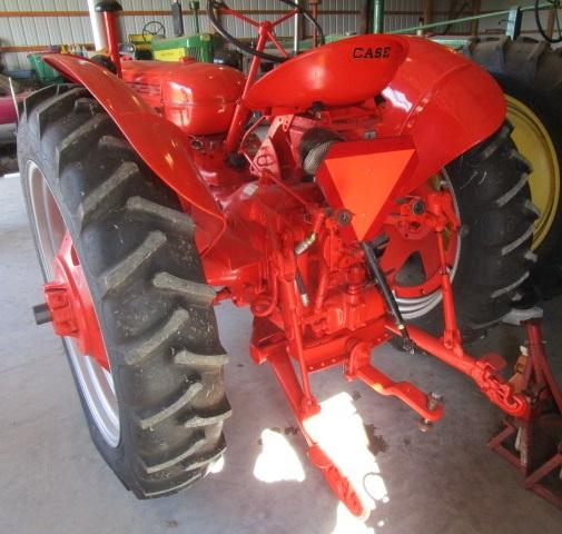 Case SC Tractor with Eagle Hitch Electric Start