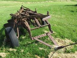 Case 4 bottom plow