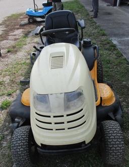 CUB CADET MODEL 1050 HYDROSTATIC DRIVE, 50" CUT, 25 HP. 473 HOURS, STARTS, RUNS, OPERATES