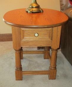 PAIR OF PENNSYLVANIA HOUSE END TABLES ONLY