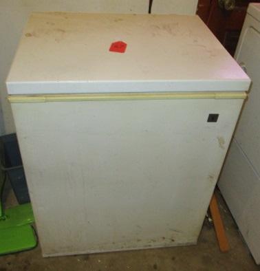 SMALL KENMORE CHEST FREEZER