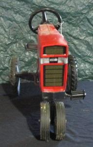 ERTL CASE INTERNATIONAL PEDAL TRACTOR