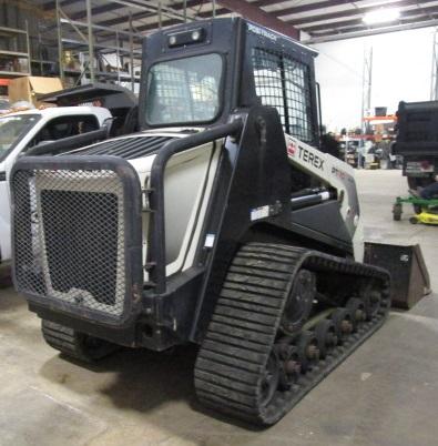 2011 TEREX PT 70 COMPACT TRACK LOADER, 491 HOURS, 15" TRACKS, HEATED CAB, 8,000 LB OPERATING WEIGHT