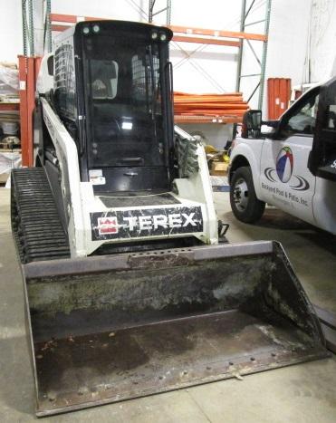 2011 TEREX PT 70 COMPACT TRACK LOADER, 491 HOURS, 15" TRACKS, HEATED CAB, 8,000 LB OPERATING WEIGHT