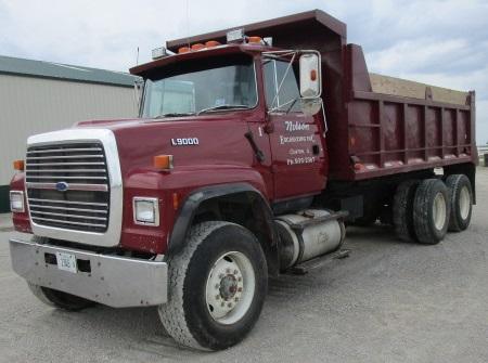 1994 FORD LT 9000 DUMP TRUCK