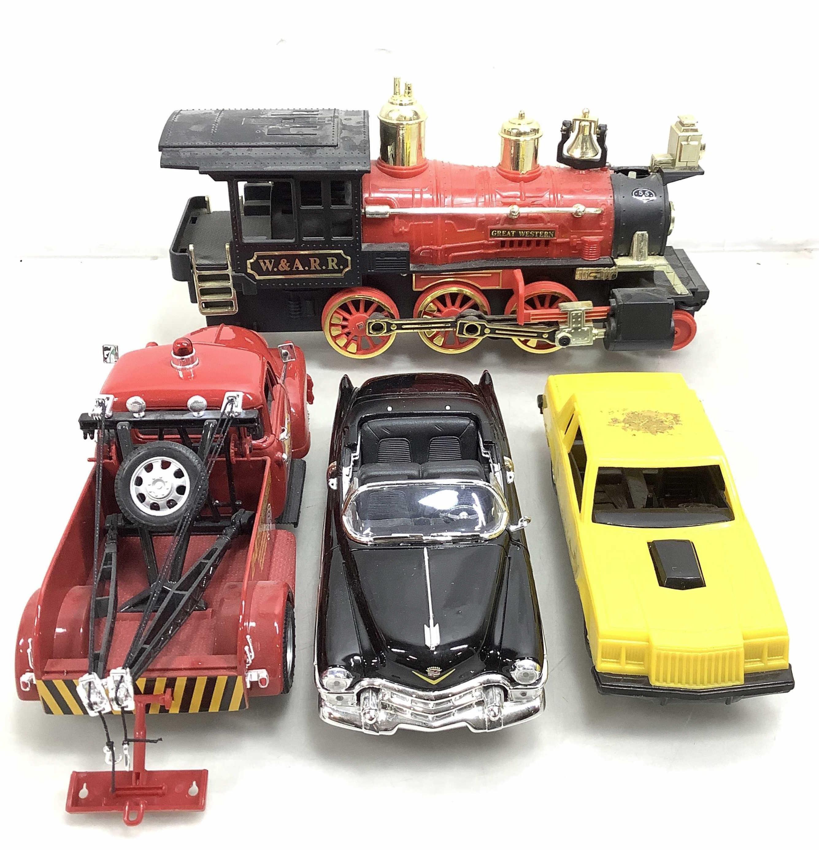 (4pc) Welly Scale Model Cars & Train