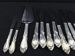 (14) International Weighted Sterling Knives